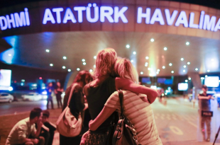 TURCHIA: Attentato all’aeroporto di Istanbul, c’è il marchio dell’Isis