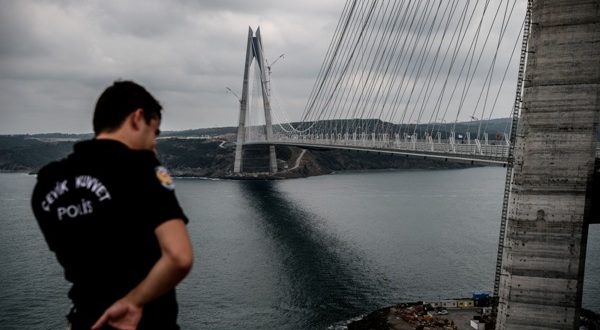 TURCHIA: Il nuovo ponte sul Bosforo tra 'follia' e propaganda