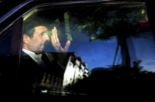 IRAN: Presidenziali 2017, i conservatori tra veti e accuse di corruzione