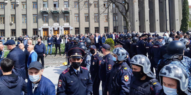 proteste contro la quarantena