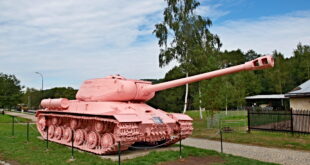 Růžový tank_carro armato rosa