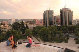 disputa sul raki, Tirana, Albania