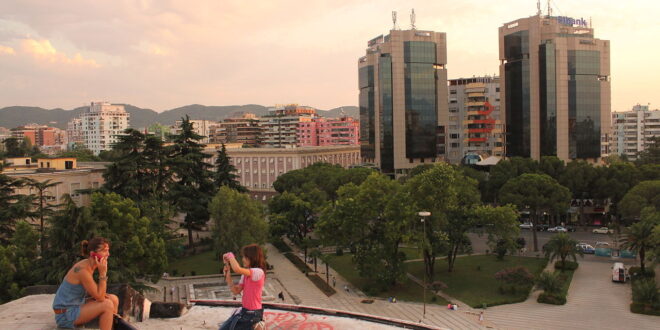 disputa sul raki, Tirana, Albania