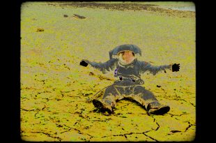 Il film slovacco Notes from Eremocene è tra le opere più sperimentali presentate alla Berlinale di quest’anno, opera di impronta fantascientifica ma avant-garde nella sua forma.