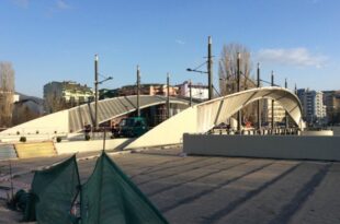 Il "Ponte della divisione" a Mitrovica