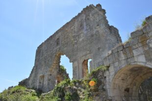 Rovine di Mangup, Crimea