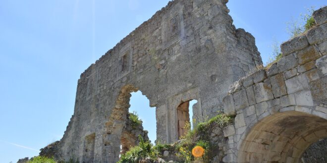 Rovine di Mangup, Crimea