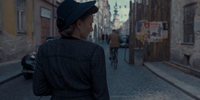 In concorso a Karlovy Vary The Hungarian Dressmaker, il film slovacco di Iveta Grofová, con protagonista Alexandra Borbély.