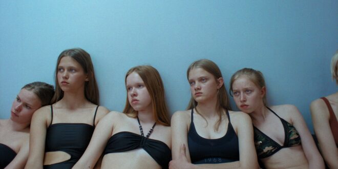 Vince il Pardo d'oro al miglior film lo spettacolare debutto della cineasta lituana Saulė Bliuvaitė, Toxic.