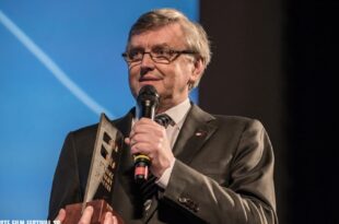 Il premio eastern star del 2025 del TSFF va a Sergei Loznitsa, documentarista e cineasta ucraino-bielorusso.