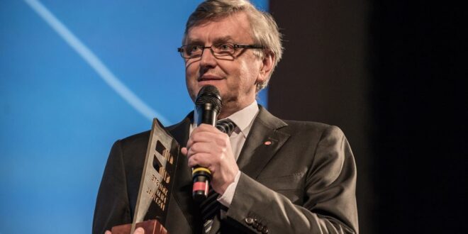 Il premio eastern star del 2025 del TSFF va a Sergei Loznitsa, documentarista e cineasta ucraino-bielorusso.