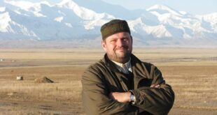 Il reporter polacco Wojciech Górecki ha presentato al pubblico “Pianeta Caucaso” (Keller, 2024) e “Abcasia” (Keller, 2025) in dialogo con Cesare Figari Barberis, in occasione di Slavika Festival, evento dedicato alle culture slave tenutosi a Torino tra il 14 e il 16 di marzo 2025.